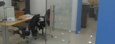 La imagen 1 de la Empresa INVERSIONES BRIGLASS C.A servicios de vidrios en Caracas M