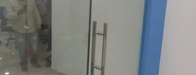La imagen 2 de la Empresa INVERSIONES BRIGLASS C.A servicios de vidrios en Caracas M