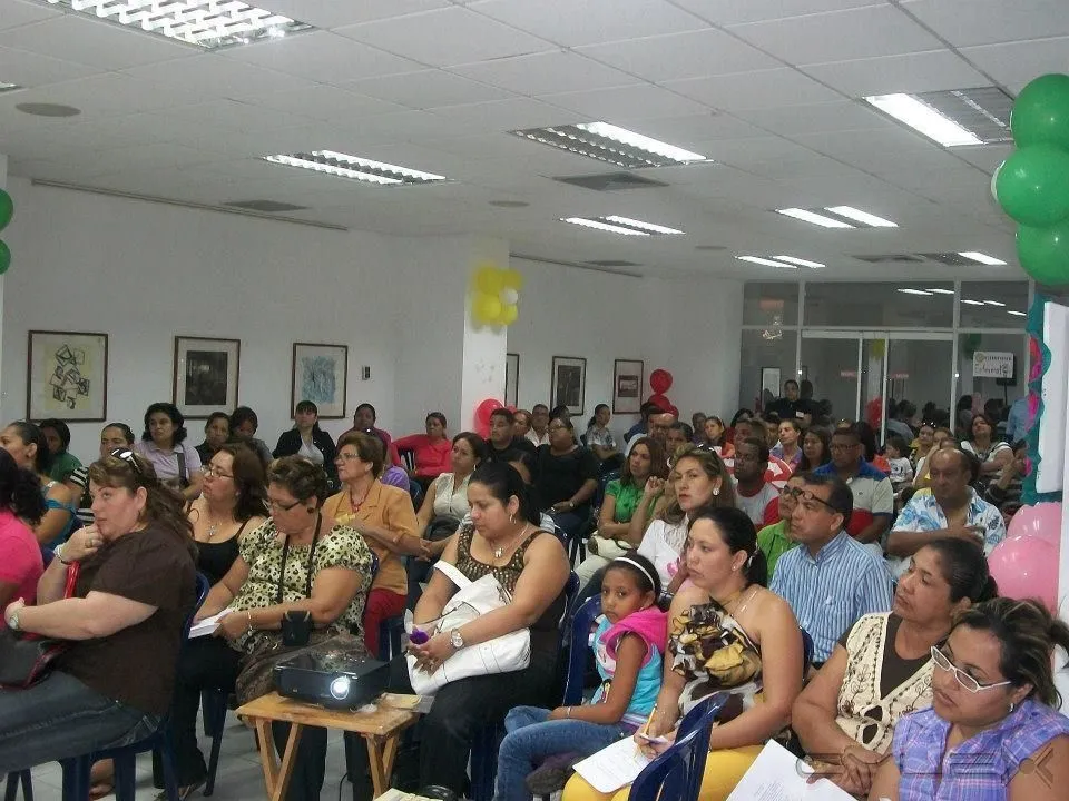 La imagen 1 de la Empresa UNIDAD EDUCATIVA  SANTA MARÍA